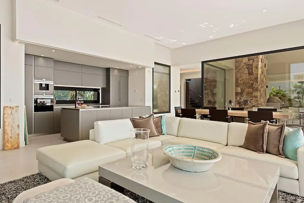 Villa Anamaya 1 - Elegant 5-Bedroom Villa In Μαρμπέλλα 0*,